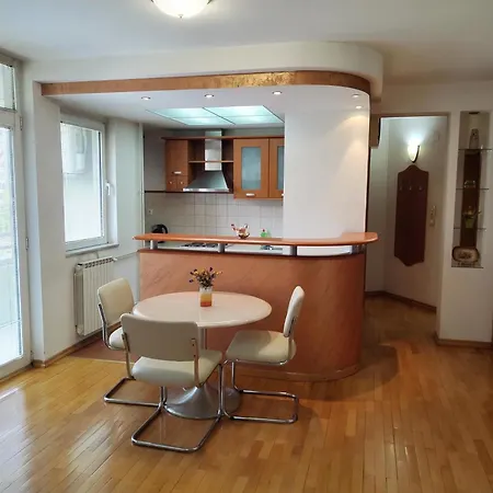 Apartment Esa *